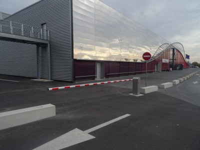 Installation d'une barrière d'accès pompier au centre E.Leclerc de Bellaing