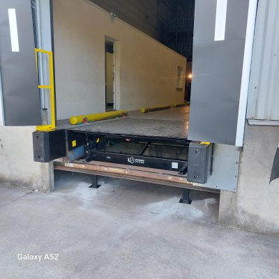 Intérieur du quai télescopique rénové par Somaferm chez United Petfood Wimille